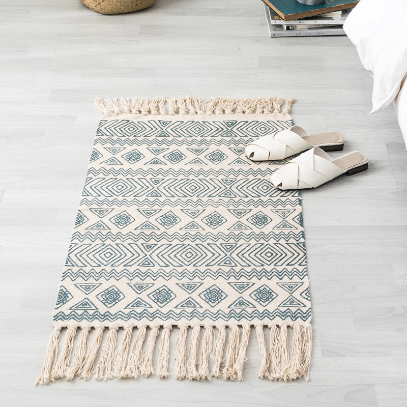Cotton and linen tufted handmade tassel rug