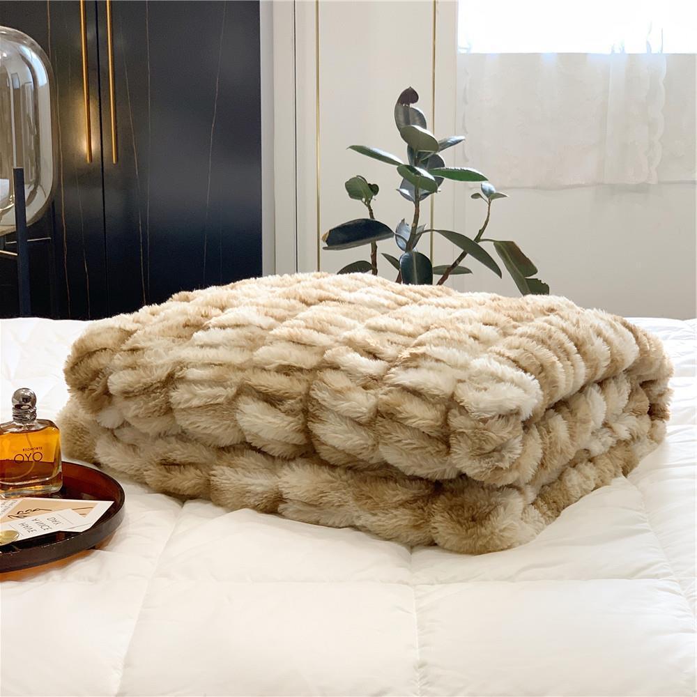 High-grade Faux Fur Fleece Blanket Comfortable Skin-friendly Bubble Rabbit